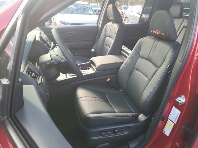 2025 Honda Ridgeline TrailSport+ Image 11 of 24