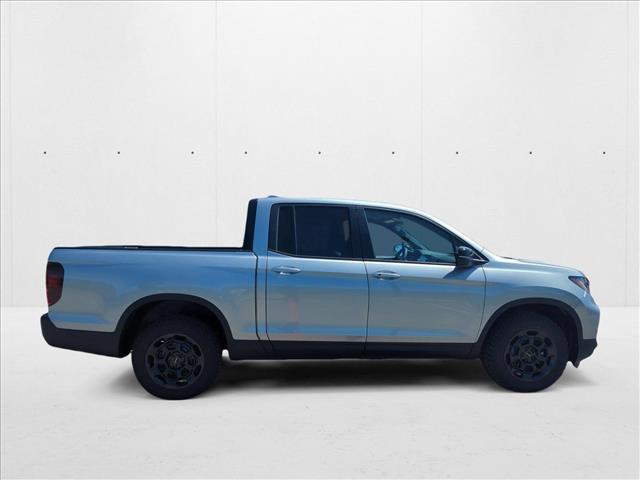 Vehicle image 5 of 22