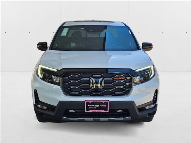 2025 Honda Ridgeline TrailSport Image 2 of 17