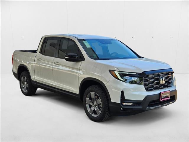 2025 Honda Ridgeline TrailSport Image 3 of 17