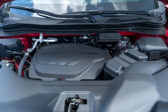 Vehicle image 9 of 40