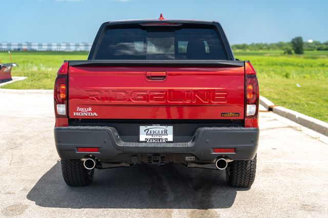 Vehicle image 6 of 40