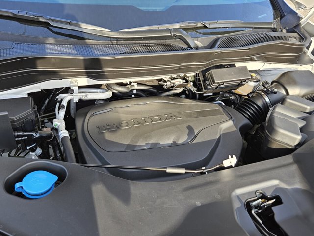Vehicle image 27 of 40