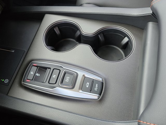 Vehicle image 37 of 40