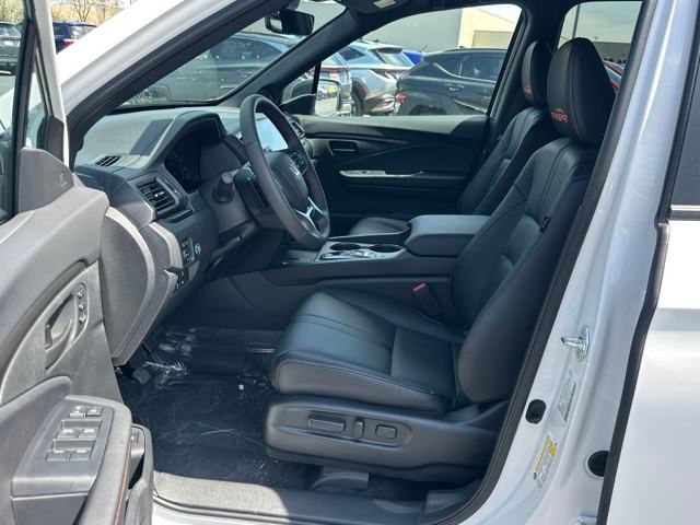 Vehicle image 9 of 37