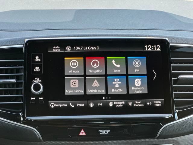 Vehicle image 21 of 37