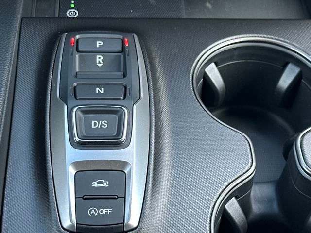 Vehicle image 24 of 37