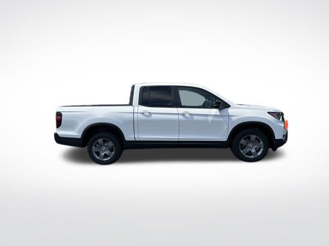 Vehicle image 4 of 37