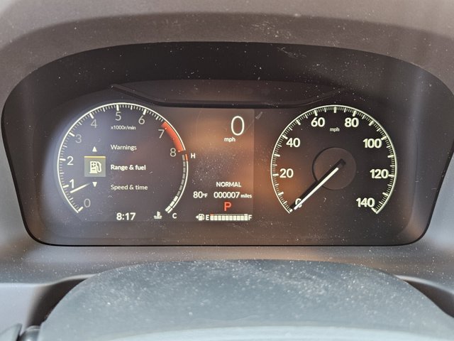 Vehicle image 32 of 39