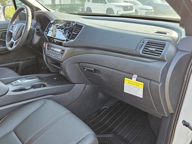 Vehicle image 22 of 39