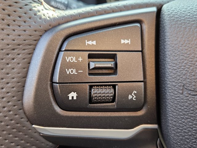 Vehicle image 30 of 39