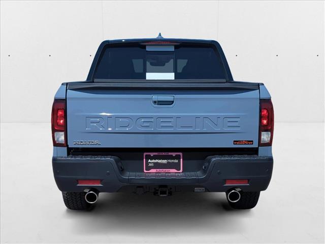 Vehicle image 7 of 19