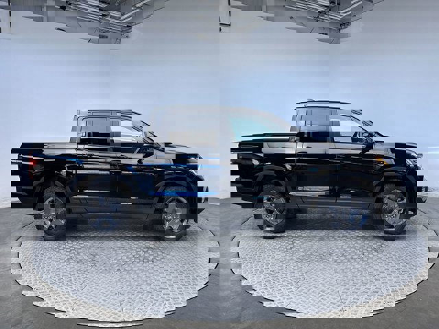 Vehicle image 7 of 29