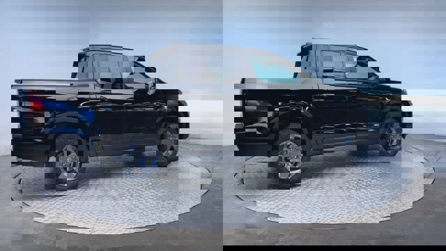 Vehicle image 8 of 29