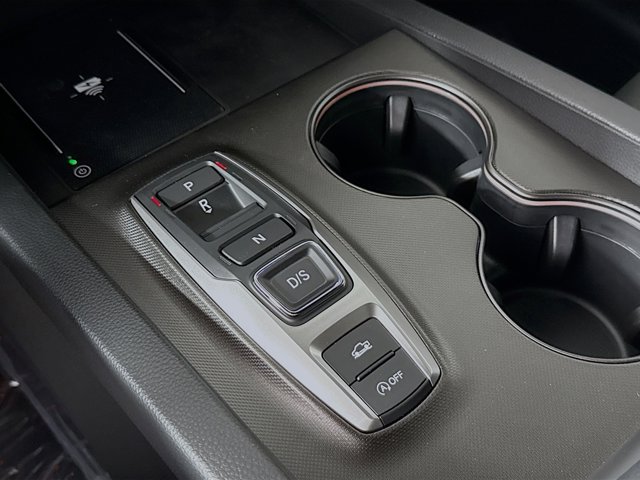 Vehicle image 20 of 36