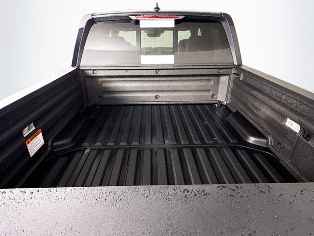 Vehicle image 31 of 36