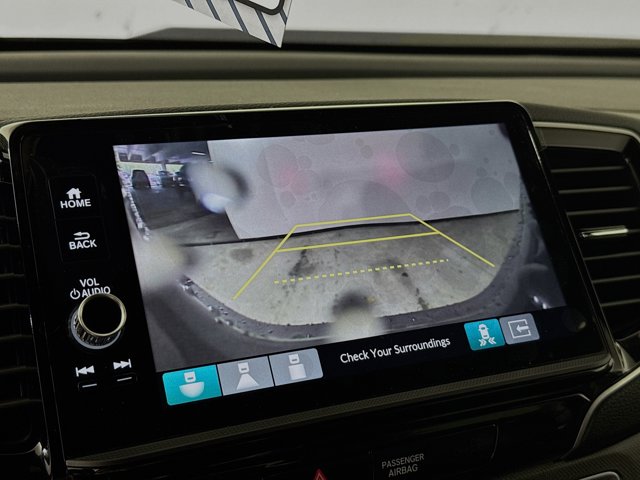 Vehicle image 16 of 36