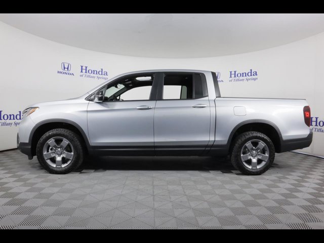 Vehicle image 8 of 25