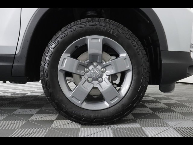 Vehicle image 10 of 25