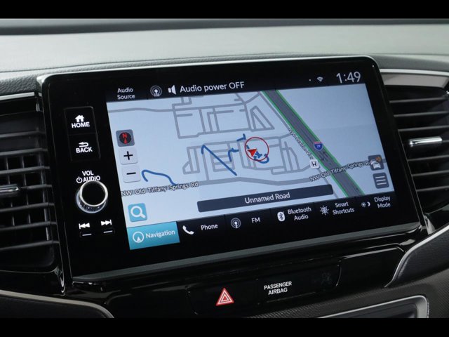 Vehicle image 17 of 25