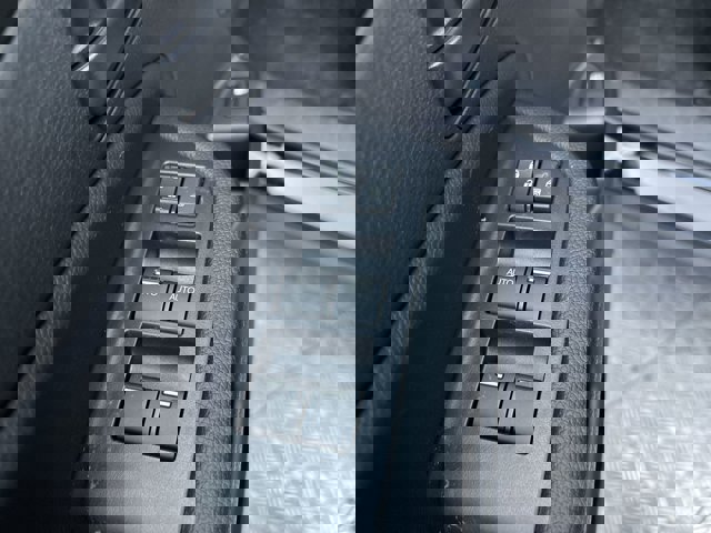 Vehicle image 15 of 30
