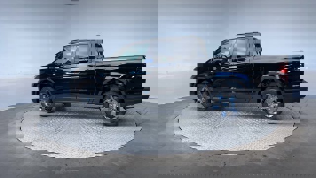 Vehicle image 11 of 30