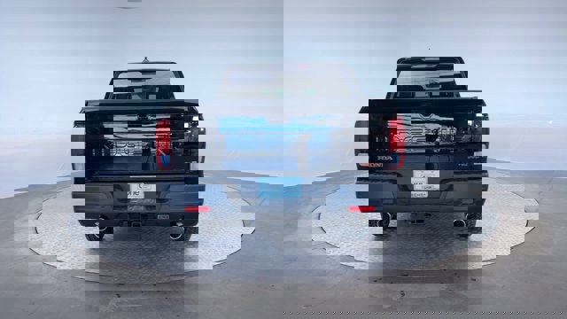 Vehicle image 9 of 30