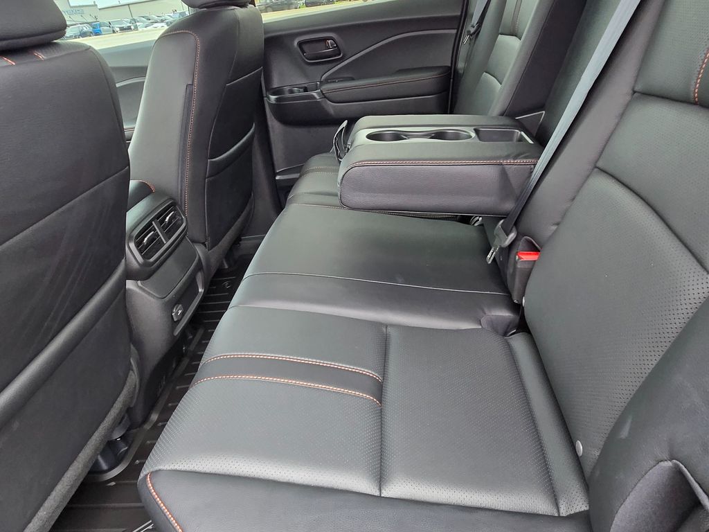 Vehicle image 15 of 35