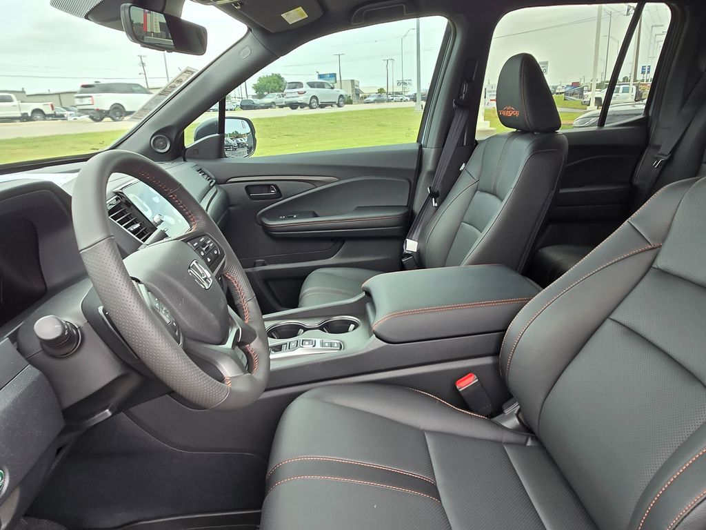 Vehicle image 16 of 35
