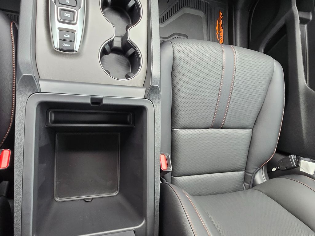 Vehicle image 34 of 35