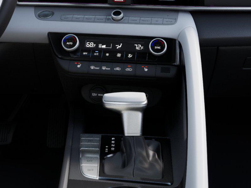2025 Hyundai Elantra Limited Image 16 of 18