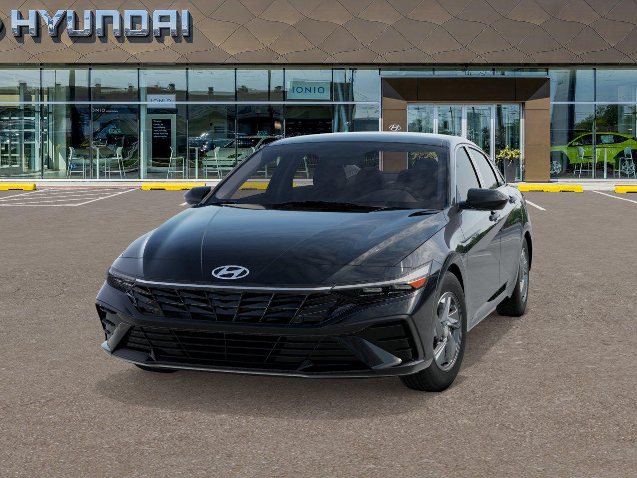 2025 Hyundai Elantra SE Image 1 of 18