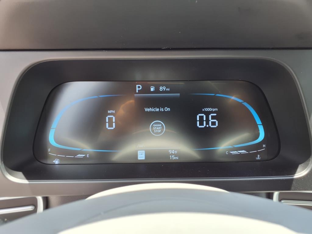 Vehicle image 19 of 32