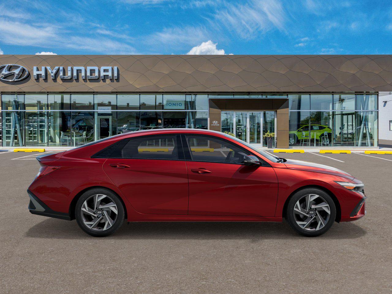 2025 Hyundai Elantra SEL Sport Image 5 of 18