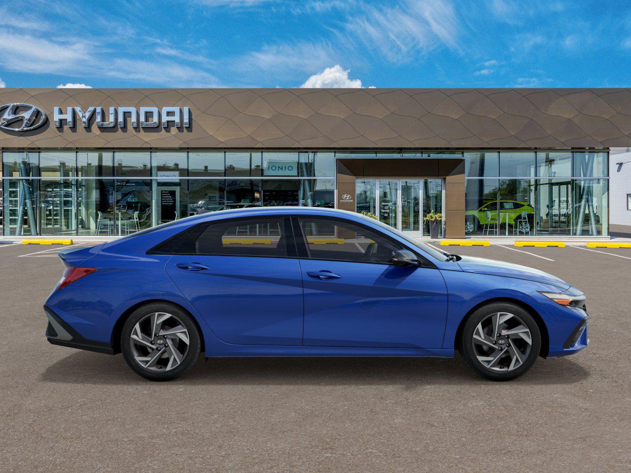 2025 Hyundai Elantra SEL Sport Image 5 of 18