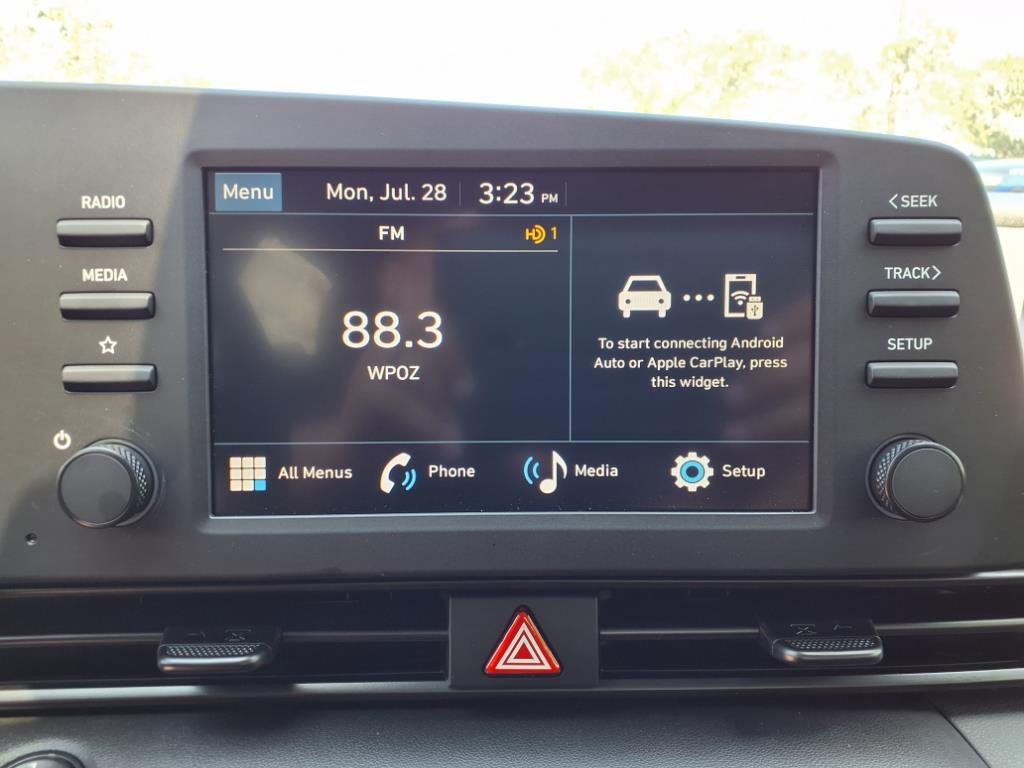 Vehicle image 21 of 32
