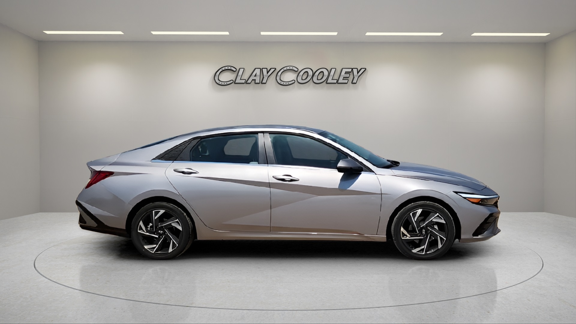 2025 Hyundai Elantra Limited Image 4 of 29