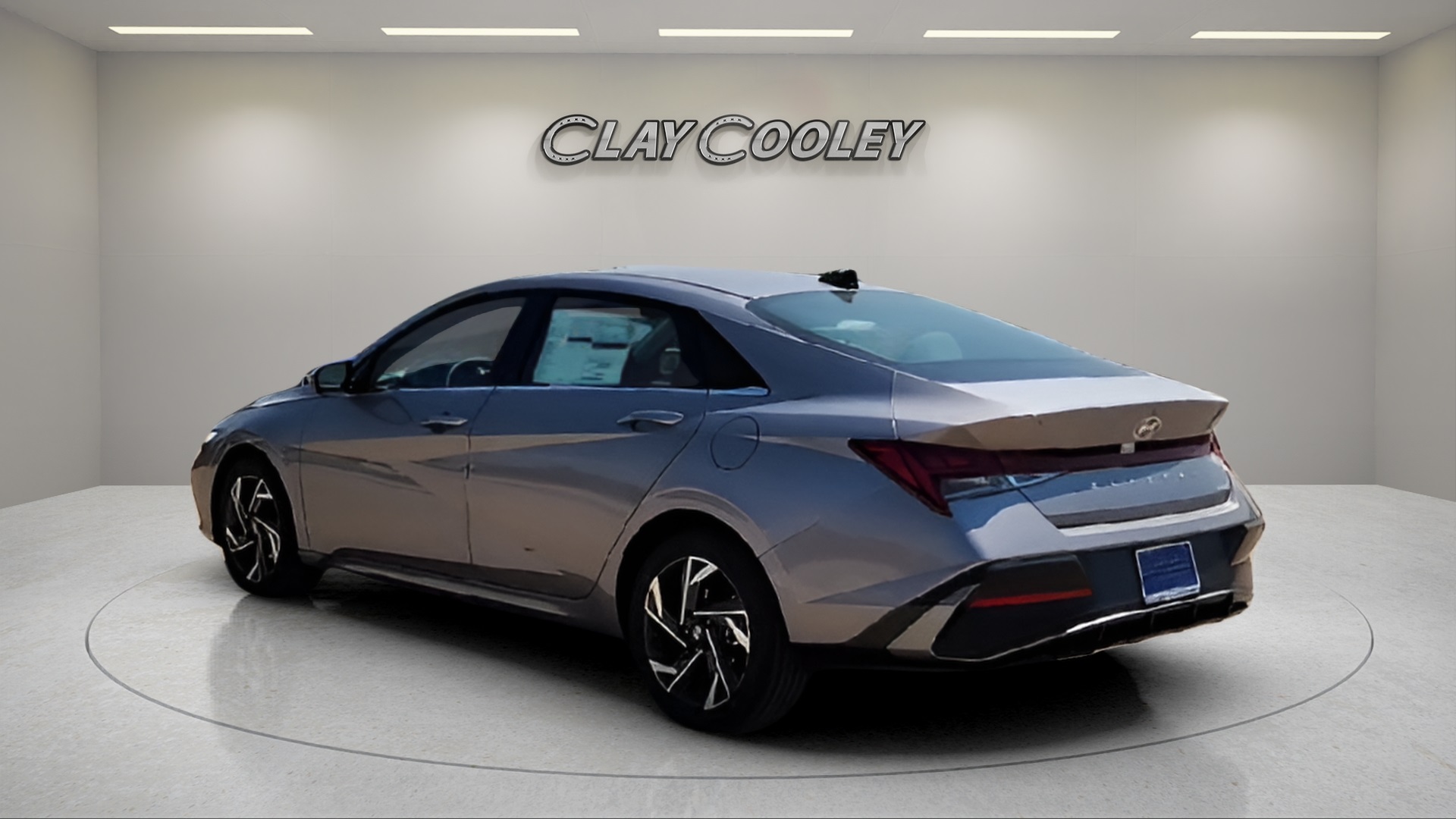 2025 Hyundai Elantra Limited Image 7 of 29