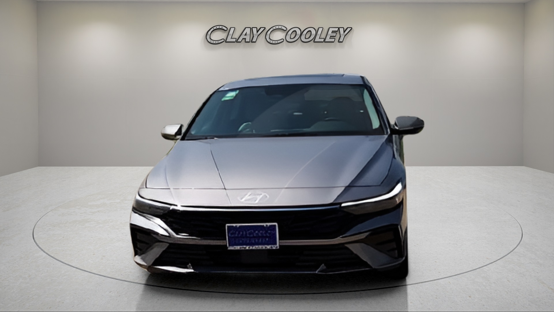 2025 Hyundai Elantra Limited Image 2 of 29