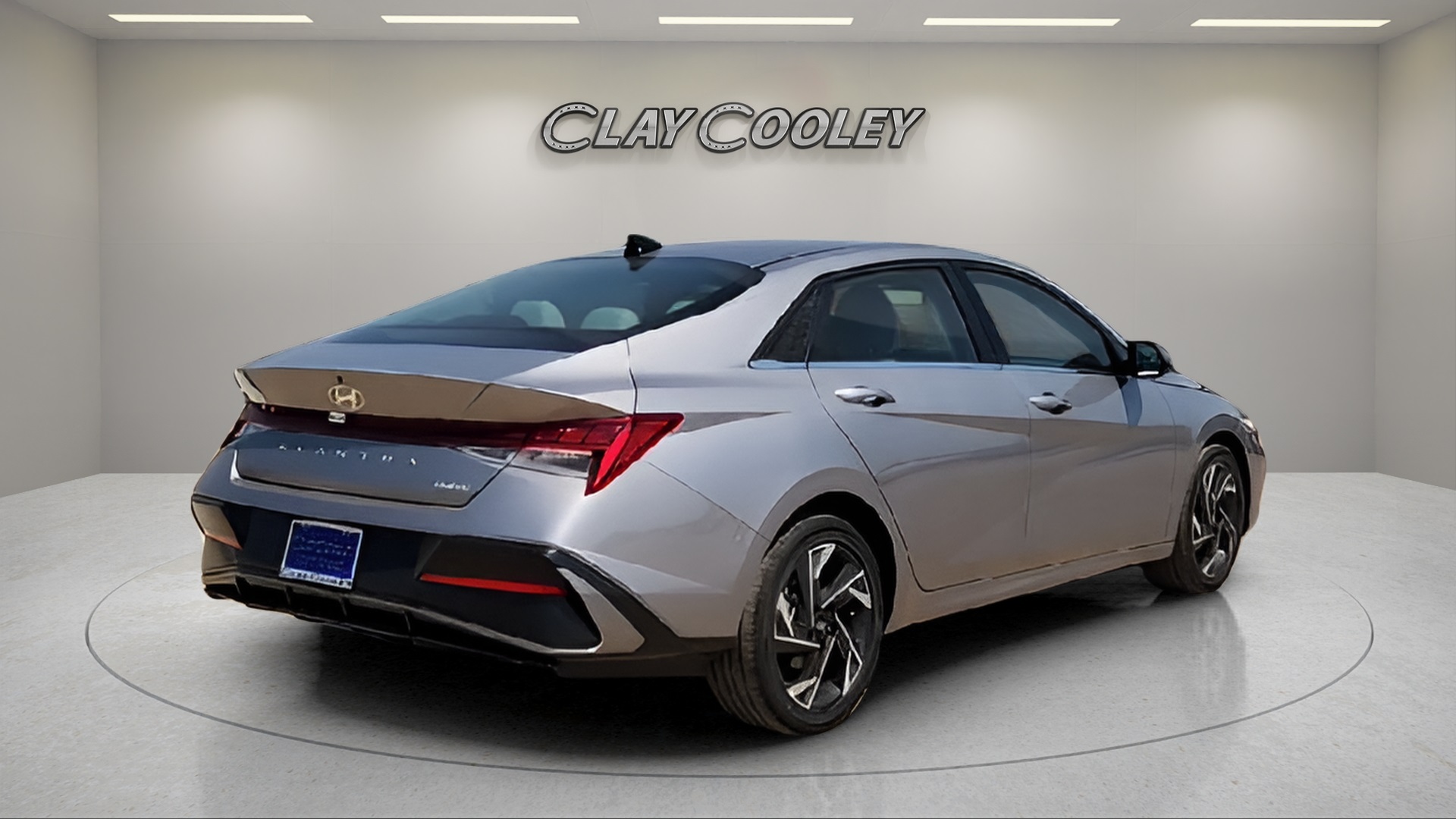 2025 Hyundai Elantra Limited Image 5 of 29