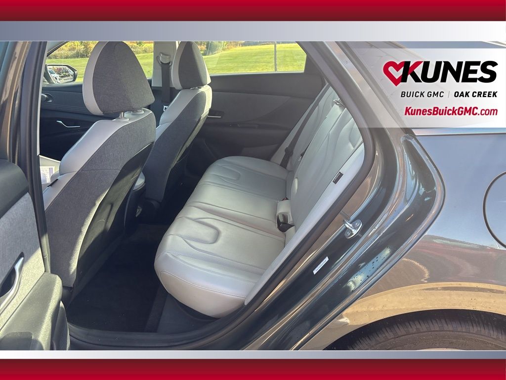 2025 Hyundai Elantra Limited Image 24 of 24