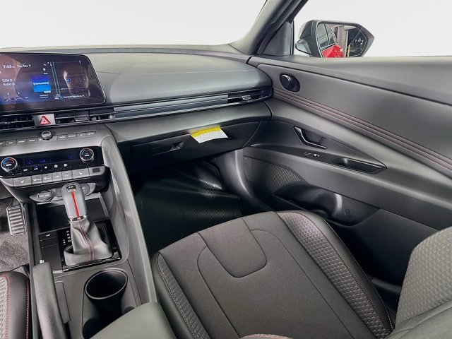 2025 Hyundai Elantra N Line Image 19 of 33