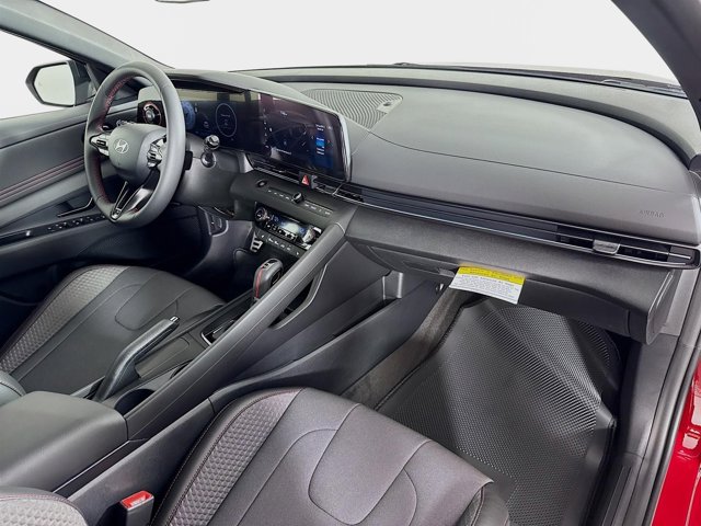 2025 Hyundai Elantra N Line Image 18 of 33