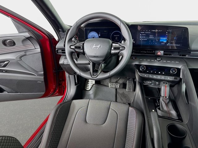 2025 Hyundai Elantra N Line Image 17 of 33