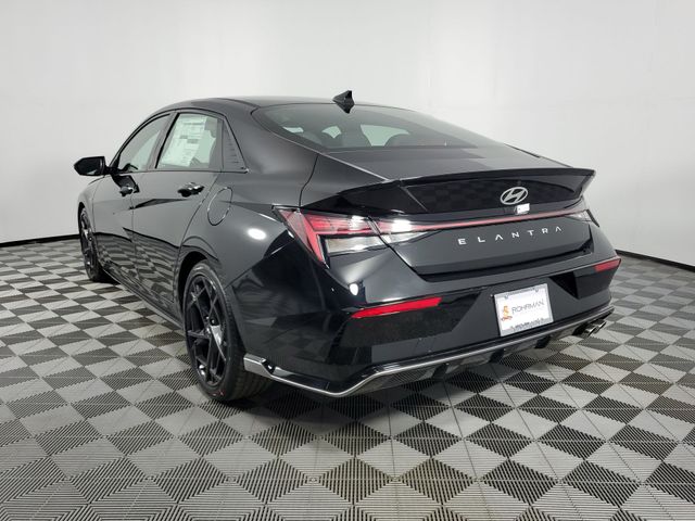 Vehicle image 12 of 39