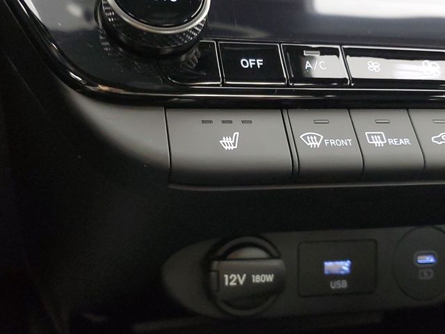 Vehicle image 25 of 39