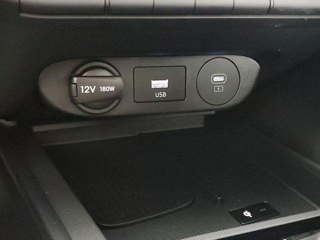 Vehicle image 24 of 39
