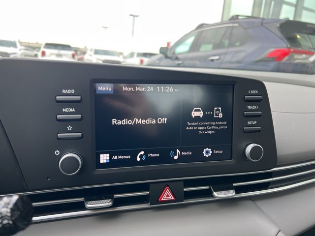 Vehicle image 10 of 19