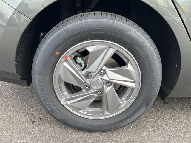 Vehicle image 19 of 19