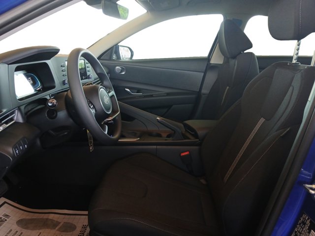 Vehicle image 12 of 25